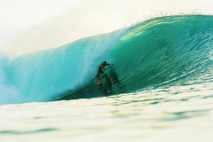 1999-2-drew-brophy-surfing-pipeline-photo-darren-crawford